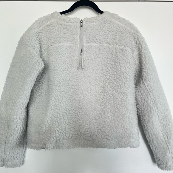 Lululemon Sherpa Sweater - Picture 4 of 4